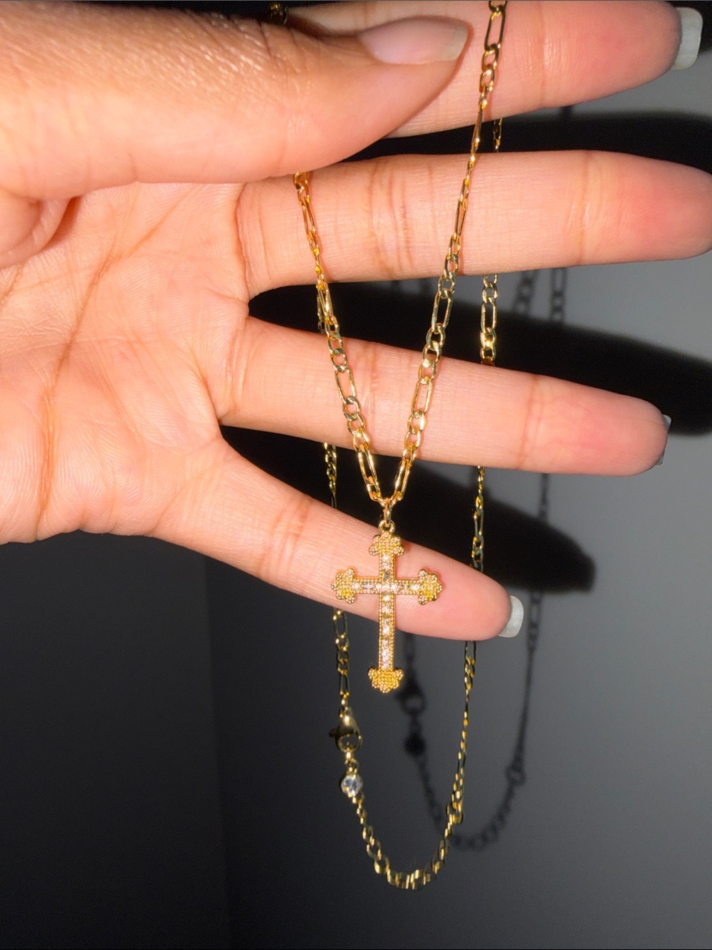 ⭐️FINAL PRICE Gold Plated Cross Pendant Necklace - Picture 5 of 5